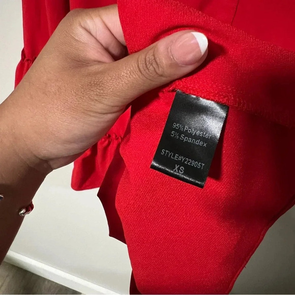 Tuckernuck Pomander Place Red Crepe Kenzo Top Size XS - Picture 7 of 9